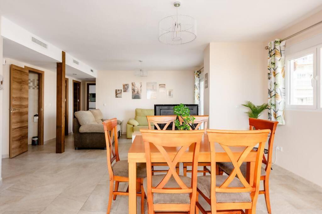 Appartamento Amplio Con Vistas Al Mar Y Piscina En Benalmádena Esterno foto