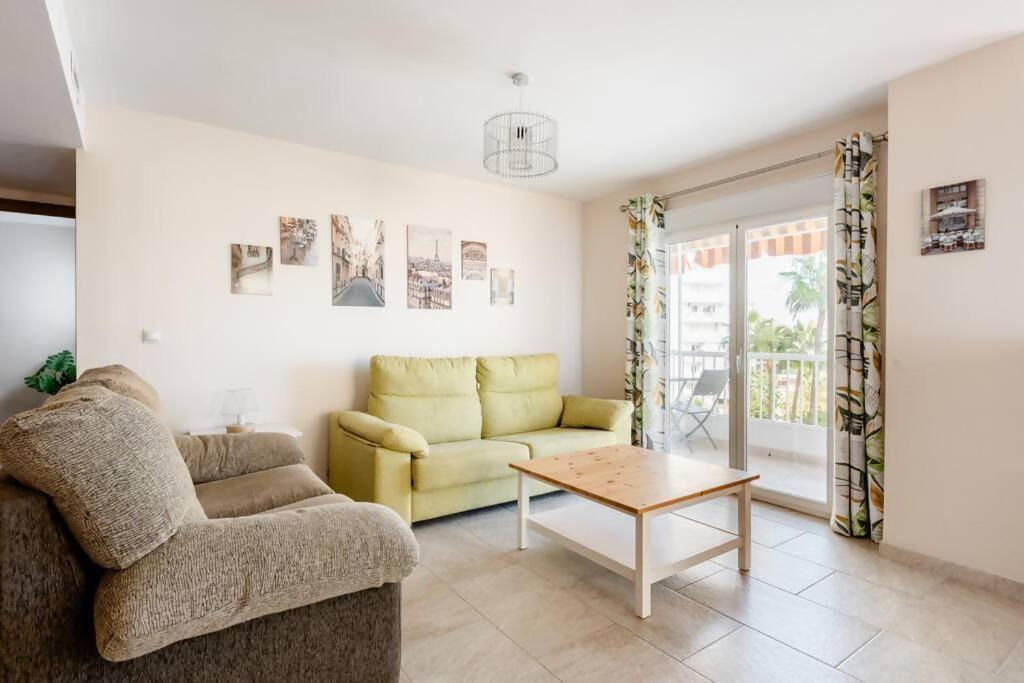 Appartamento Amplio Con Vistas Al Mar Y Piscina En Benalmádena Esterno foto