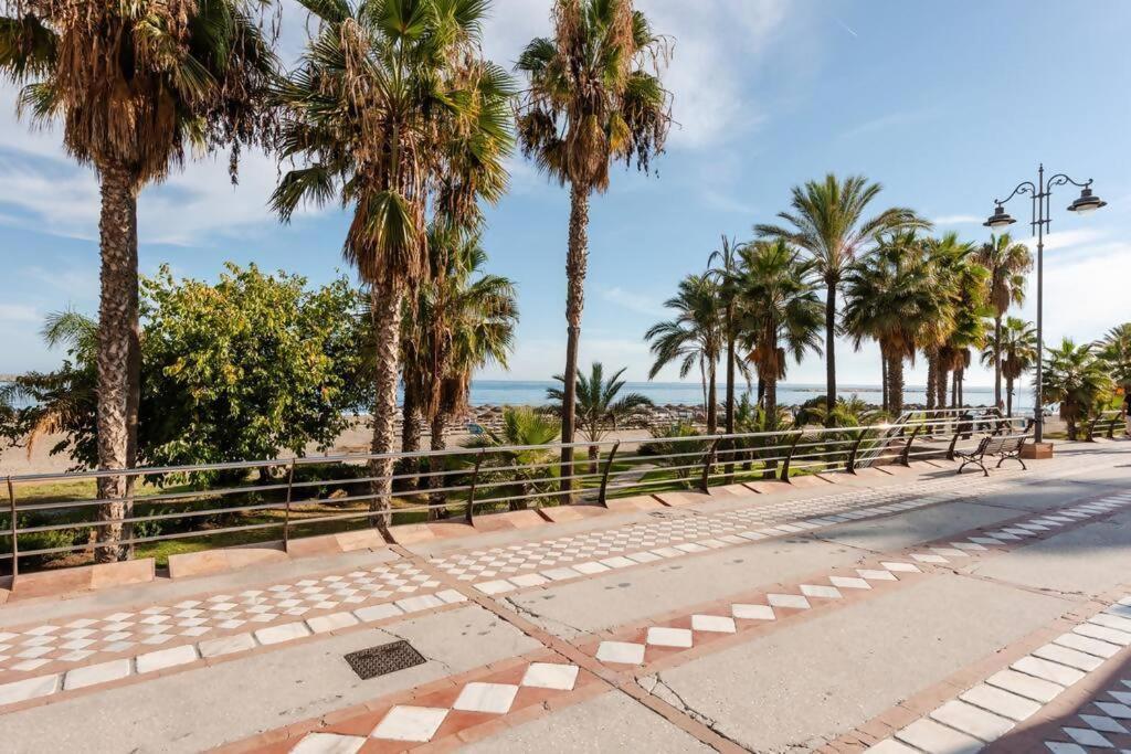Appartamento Amplio Con Vistas Al Mar Y Piscina En Benalmádena Esterno foto