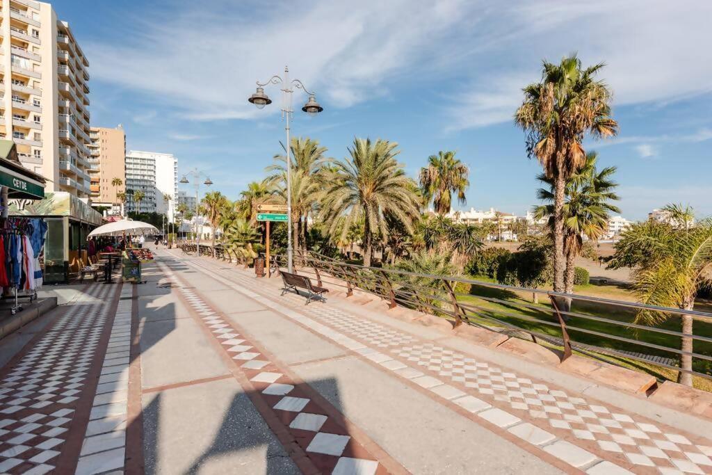 Appartamento Amplio Con Vistas Al Mar Y Piscina En Benalmádena Esterno foto